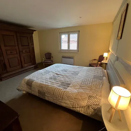 Maison de ville chez Léa - gîte familial parking terrasse Apartamento